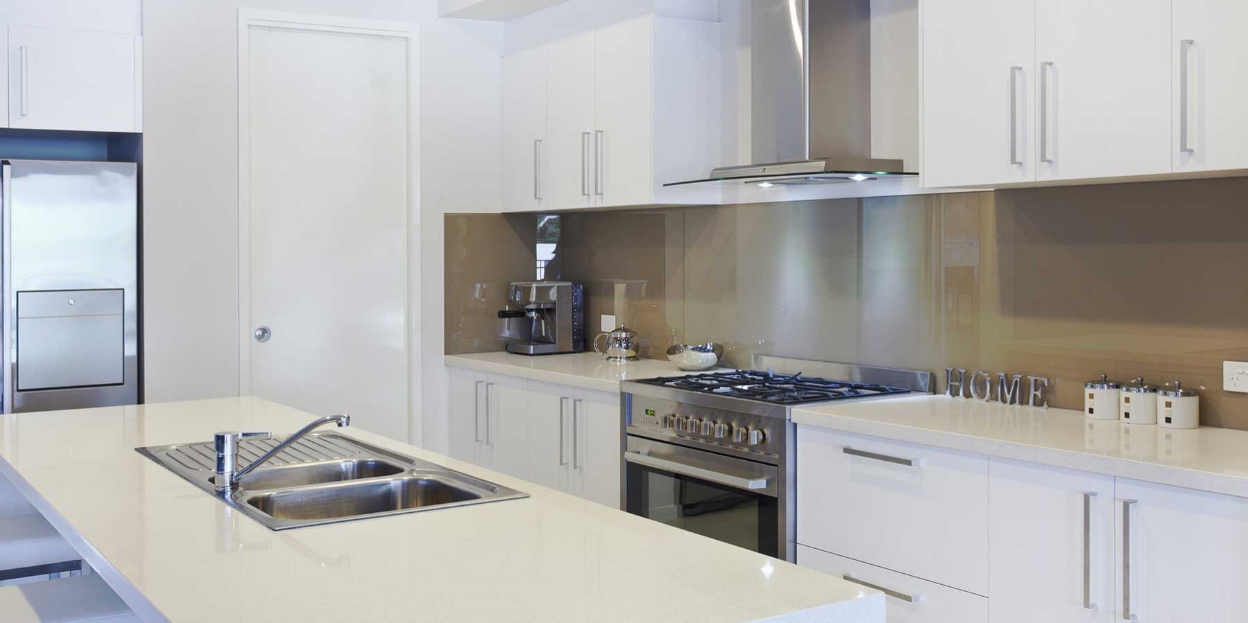 modern kitchen | Be Informed Inspections | Dallas Home Inspections