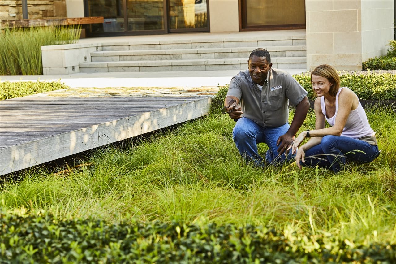 landscape contractor and homeowner in the lawn | Be Informed Home Inspections | landscape professional Fort Worth landscape contractor and homeowner in the lawn | Be Informed Home Inspections | landscape professional Fort Worth