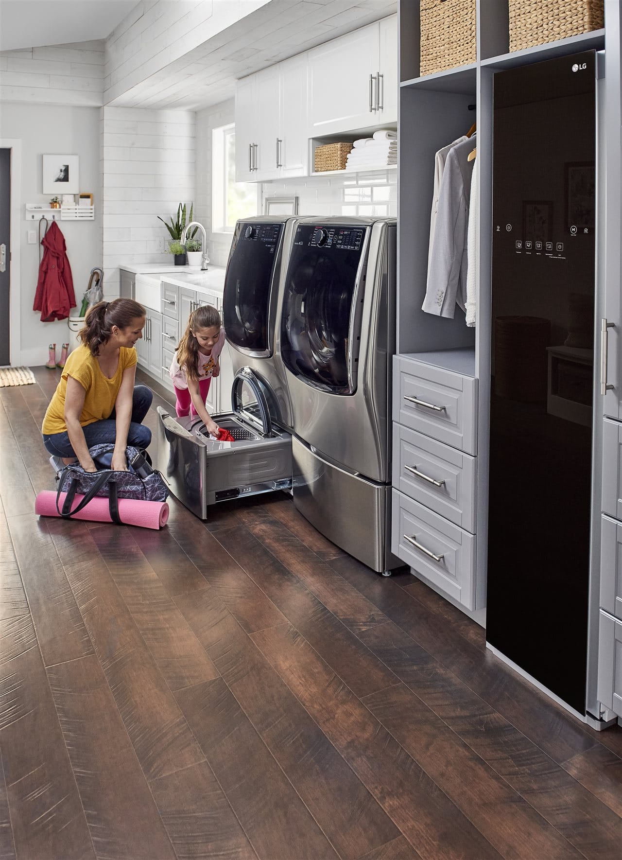 mother and child doing laundry | Be Informed Inspections | Household routine Dallas mother and child doing laundry | Be Informed Inspections | Household routine Dallas